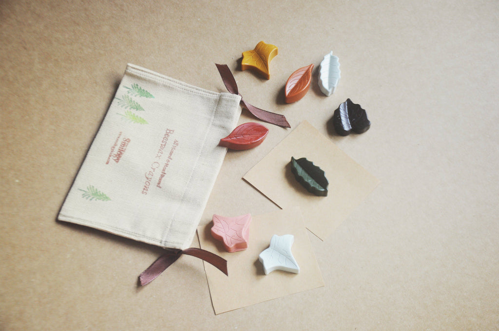 Set of 8 Beeswax Crayons Leaves – Woodlands Edition